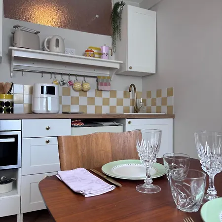 Apartmán T2 Pop Retro 70s, Hypercentre Cherbourg-en-Cotentin