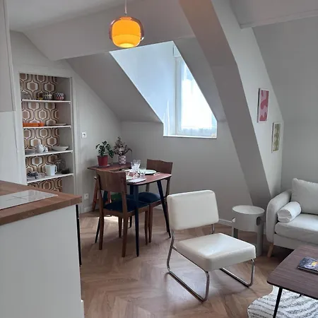 T2 Pop Retro 70s, Hypercentre Cherbourg-en-Cotentin